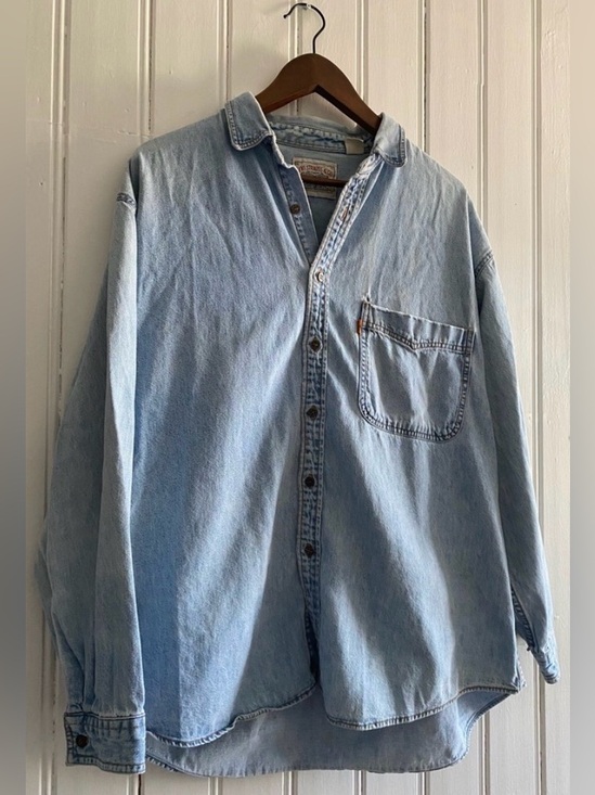 Levi's Tops - LEVI’S VINTAGE 1990 orange tab button down denim shirt size XL